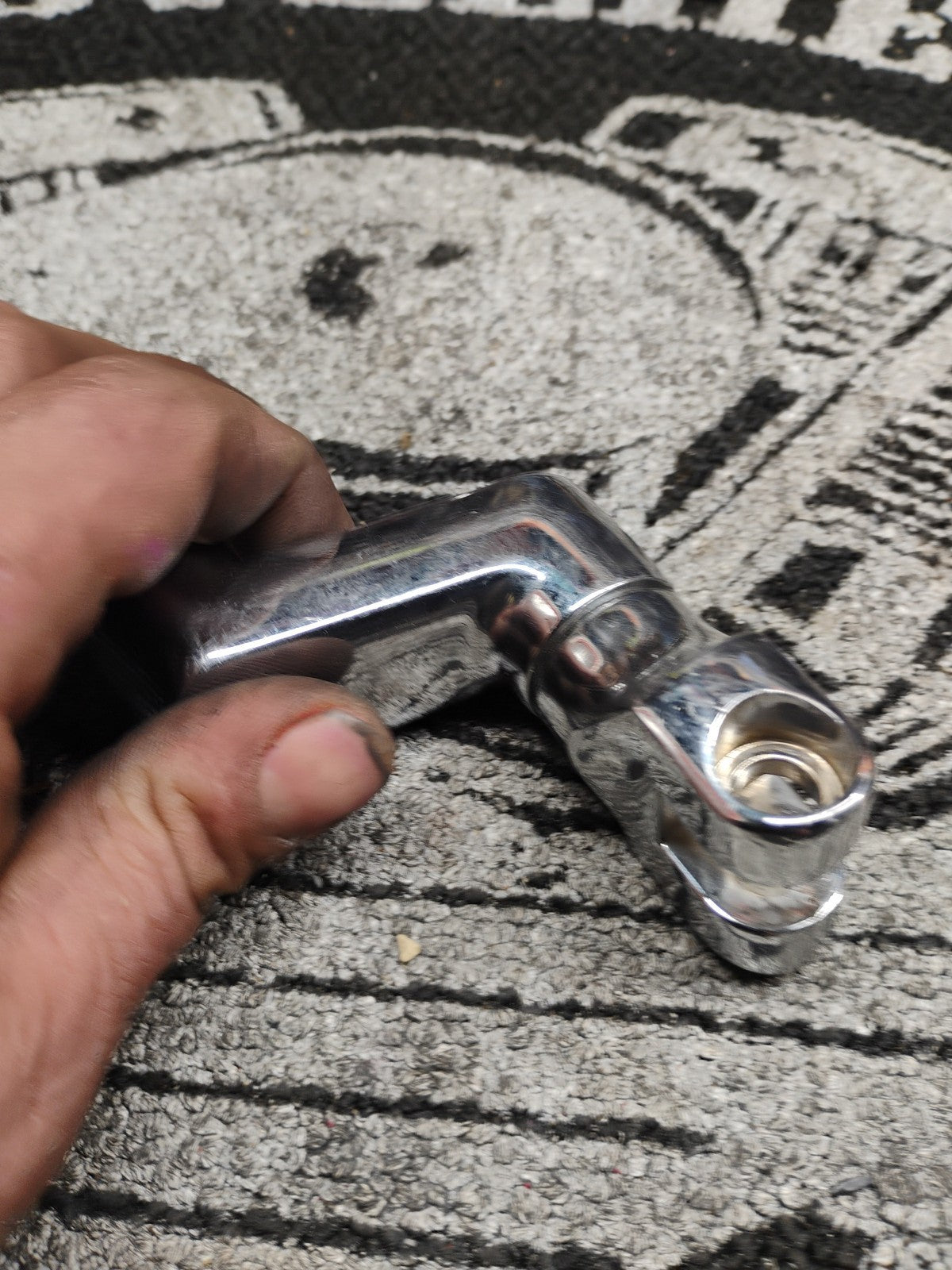 Kuryakyn Offset Highway Peg Mount Engine Guard Bracket Harley 1-1/4 Clamp Adjust