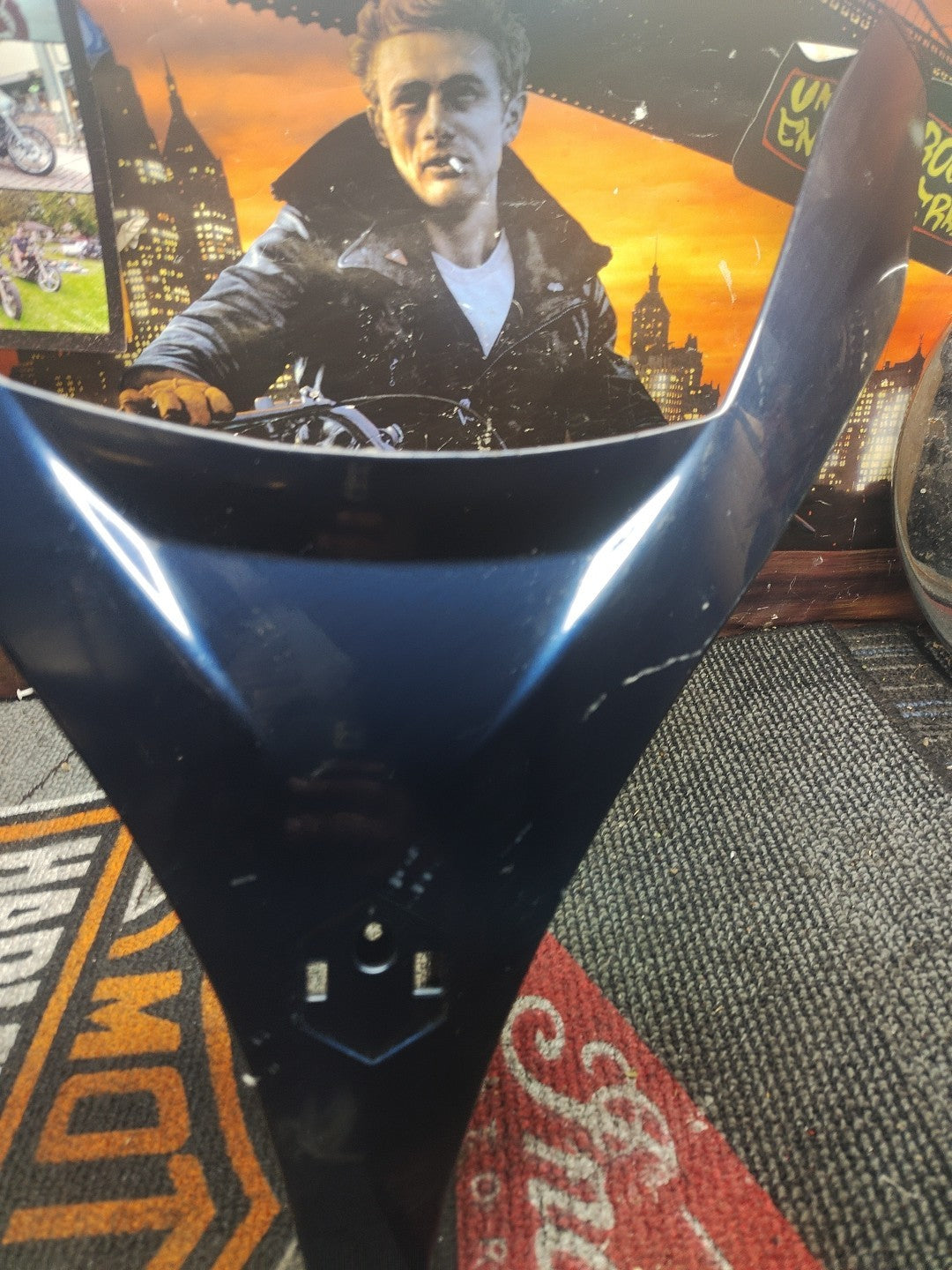 PIAGGIO MP3 125 - 500 Front shield upper fairing cover badge 624432