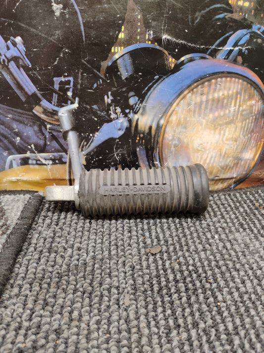 NOS OEM HARLEY DAVIDSON LARGE DIAMETER RUBBER FOOT PEG Right Side  PN 49110-98