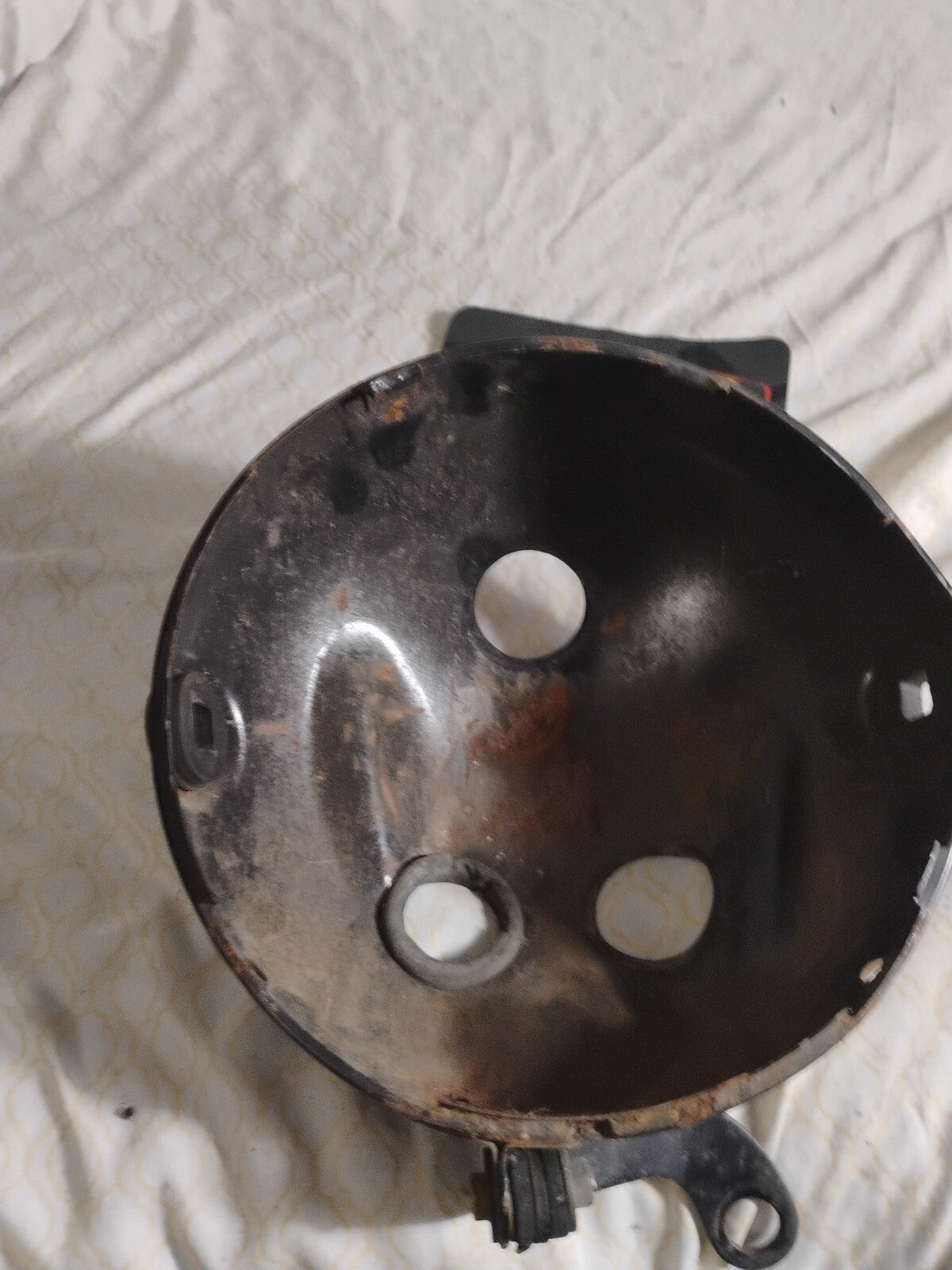 1977 Yamaha XS500 Headlight Bucket YHA-121 SAE M72