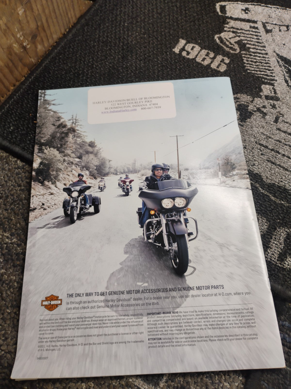 2011 HARLEY-DAVIDSON "Custom of One" Motorcycle Parts Accessory Catalog MINTY