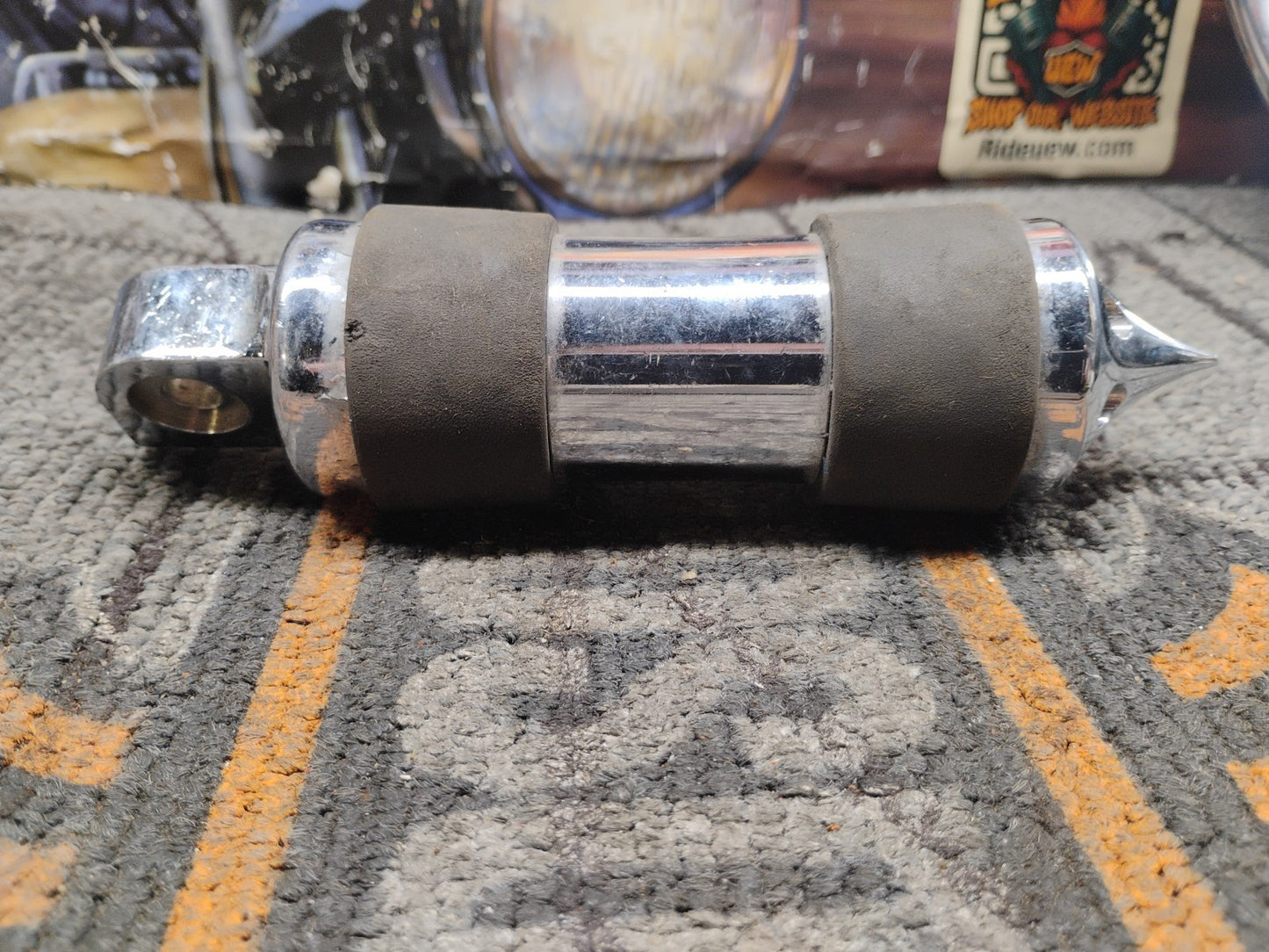 Big Dog Motorcycles OEM ROULETTE full foot peg RHS 2004-2011 PASSENGER TOE GRIP