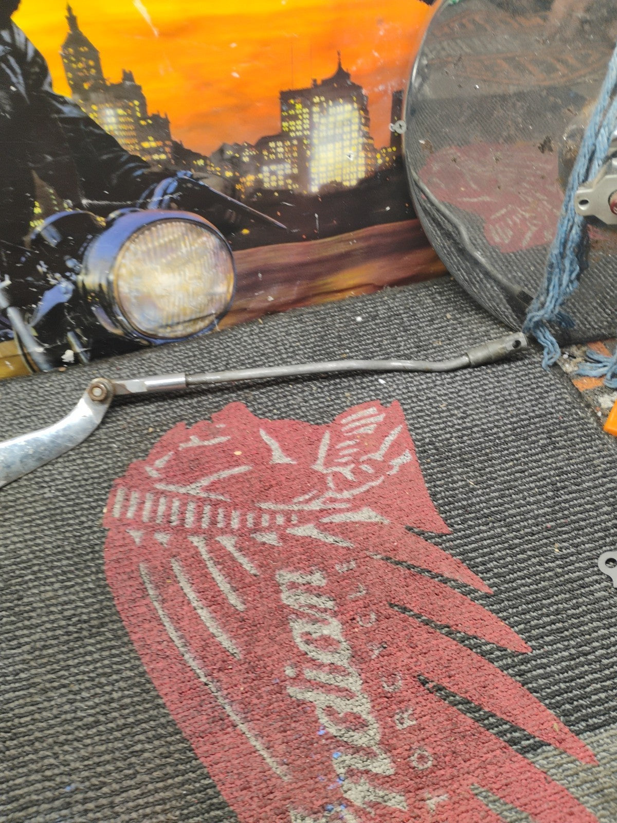 2007 Harley Davidson Dyna Front Driver Foot Pegs mount bracket