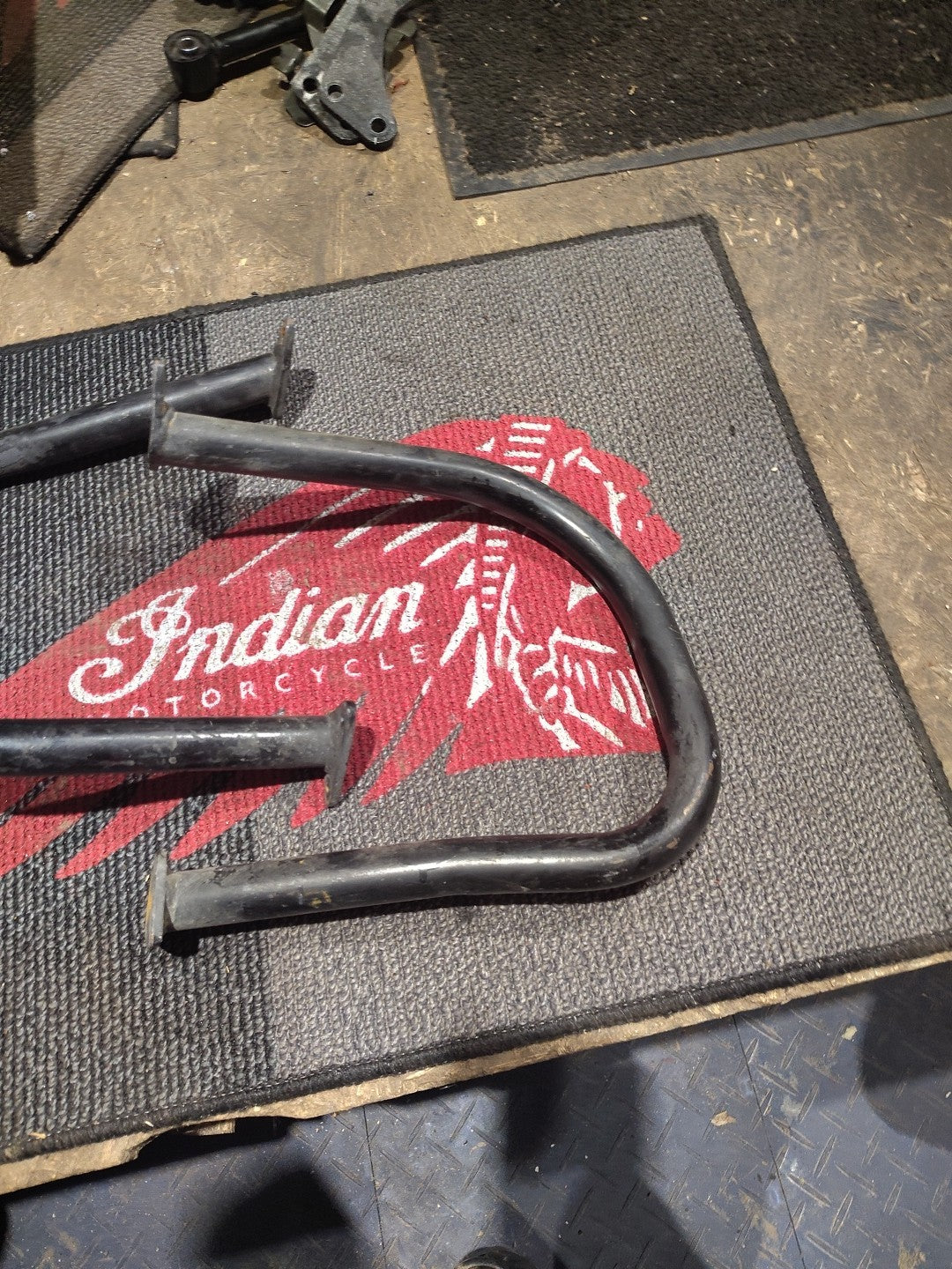 Rear Highway Bars For Indian Chief Challenger Roadmaster Chieftain 14-21 Black