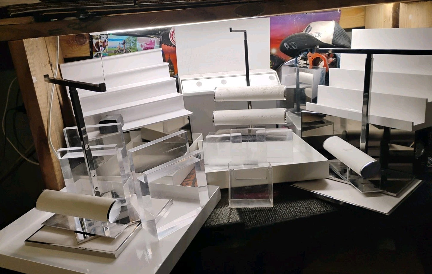  Luxury Watch,Jewelry,Perfume Michael Kors Chippenhook Fixture Store Display