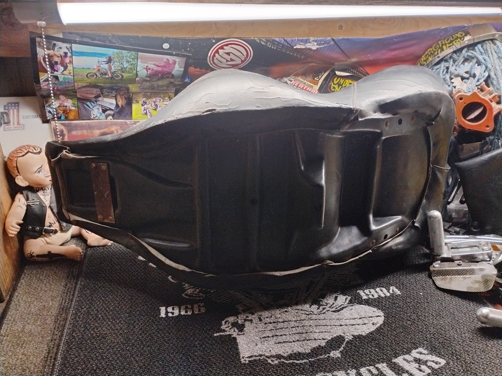 OEM HARLEY DAVIDSON TOURING SEAT PN 52151-83 - 86