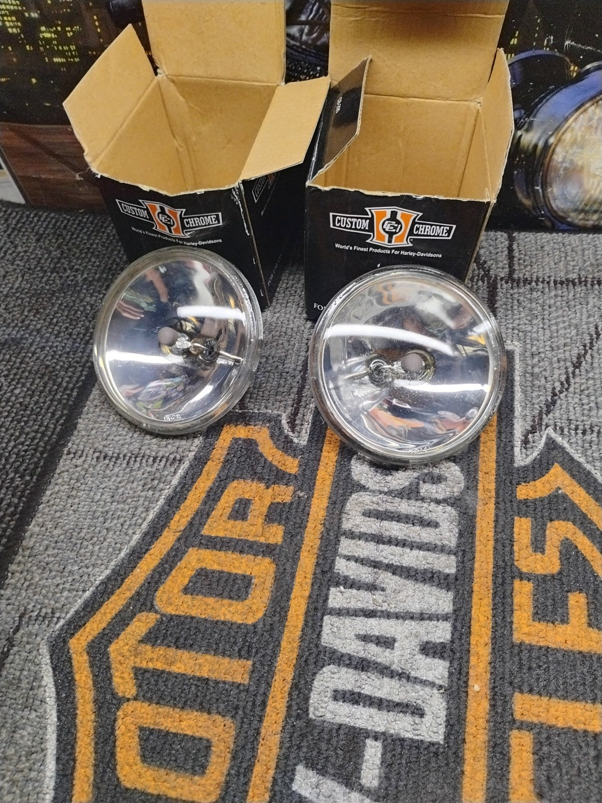 HARDDRIVE 4 1/2" Sealed Beam 12V 30W Clear Non-Fluted 820-57306