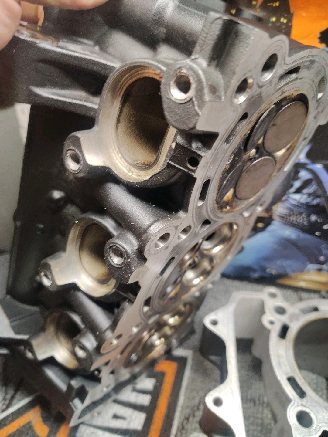 Triumph Street Triple 675 08 09 Cylinders And  Head T1150171