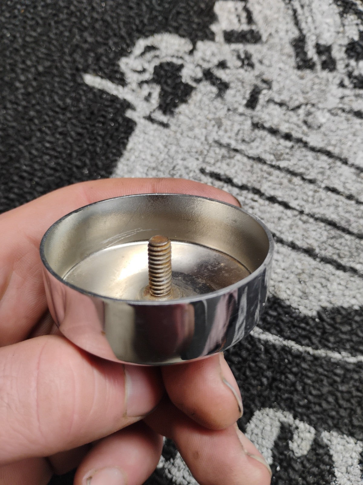 09 Harley Dyna Fat Bob FXDF triple tree upper nut chrome cover 45670-80
