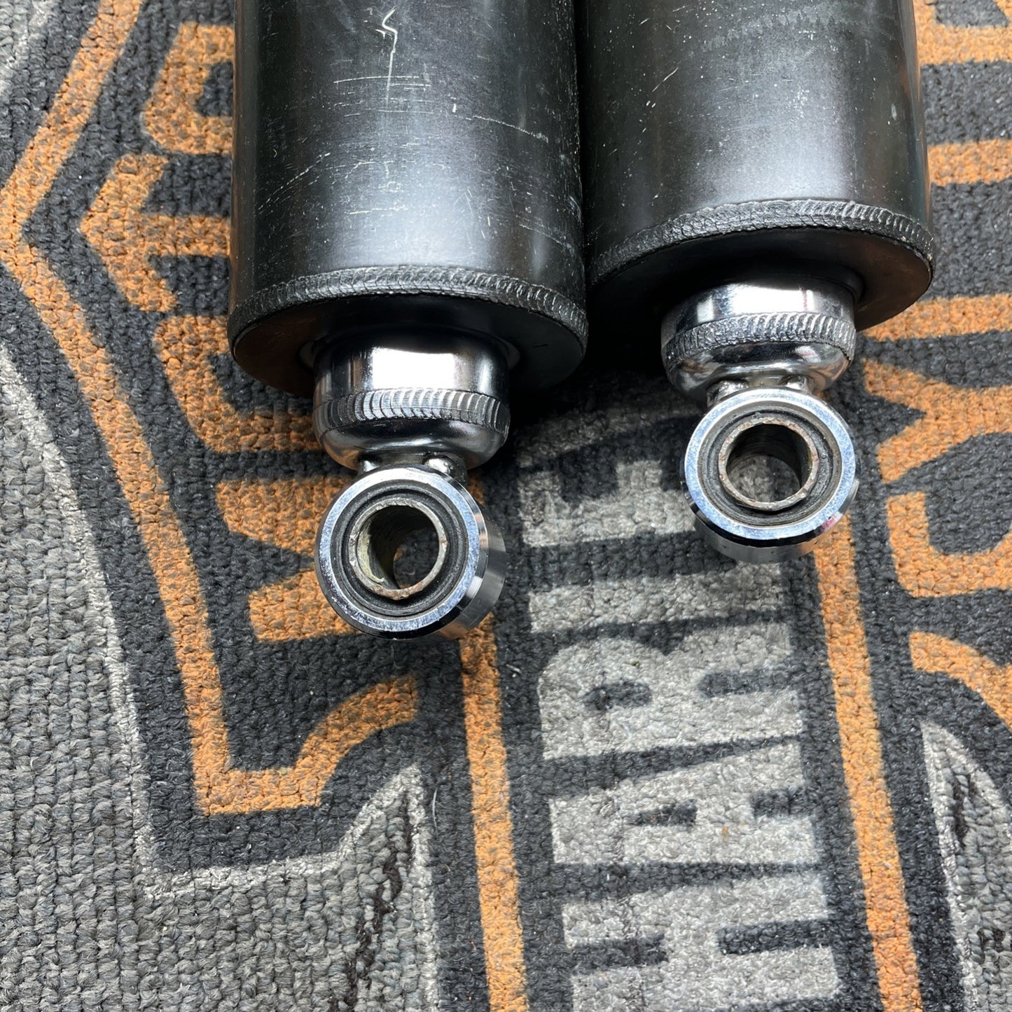 Stock OEM Shocks Harley Softail Heritage Fatboy Springer SHOWA 2000 Factory