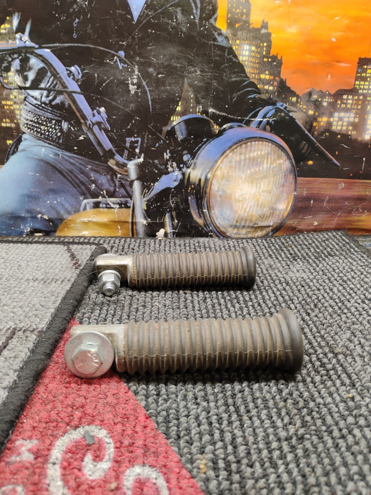 Harley Davidson OEM Foot Pegs Foot Rests Set 2000 & Up Softail 1986 & Up Touring