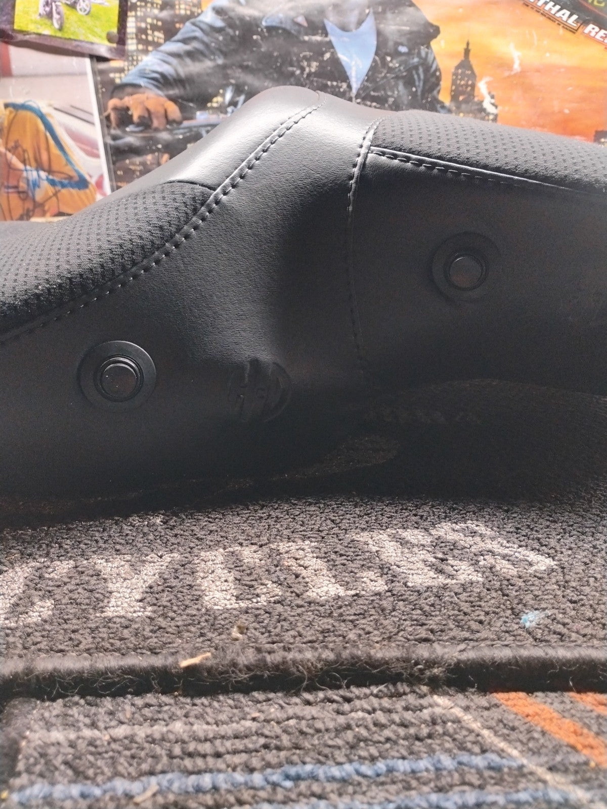 OEM Harley-Davidson Road Zeppelin Air Seat Dyna 2006-Up 52000147