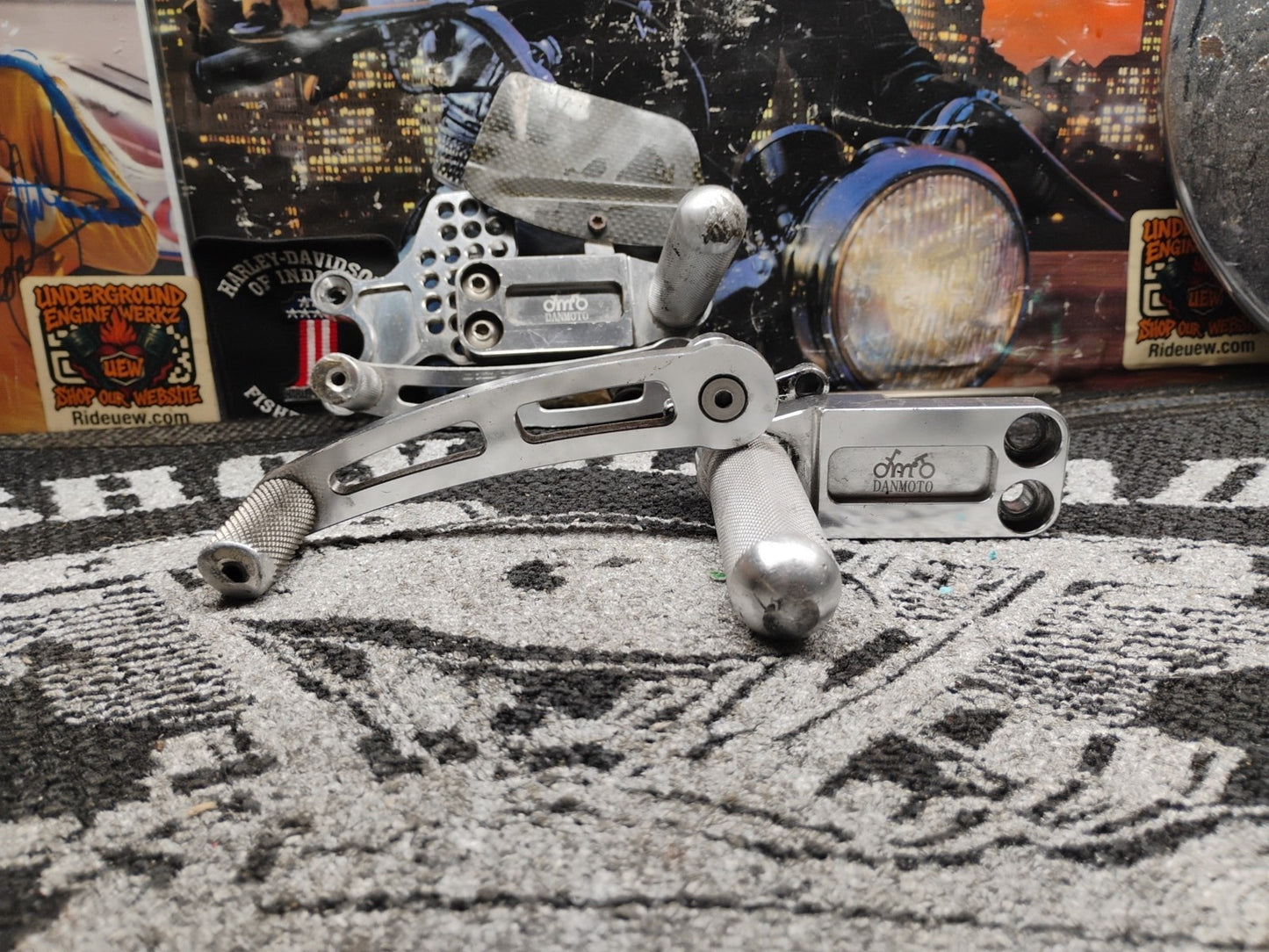 Kawasaki Z800 Rearsets Silver Danmoto FR92 Adjustable Rear Set 2013–2016