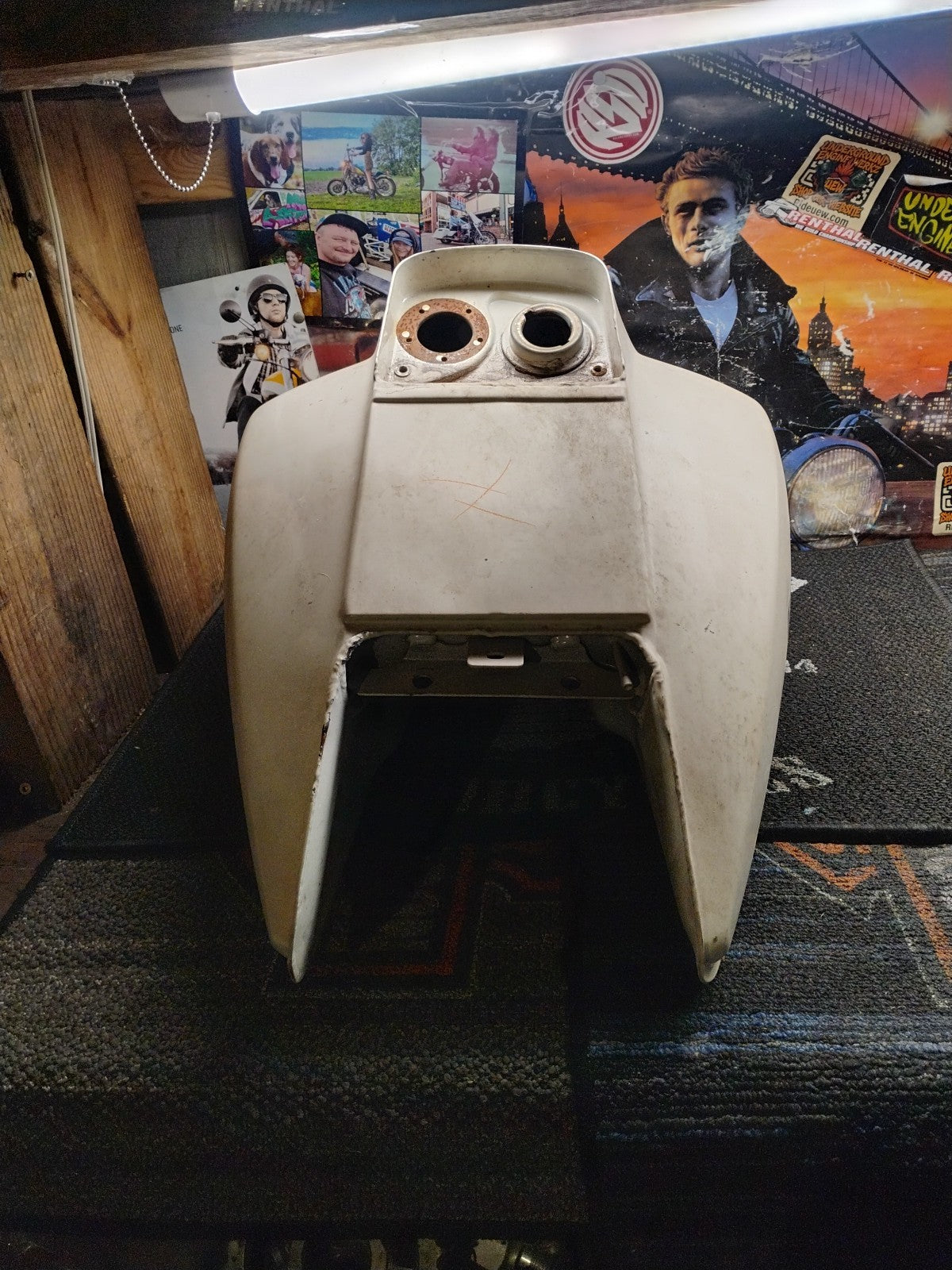 OEM Harley-Davidson FLT Tour Glide Electra Glide Birch White Fuel Gas Tank