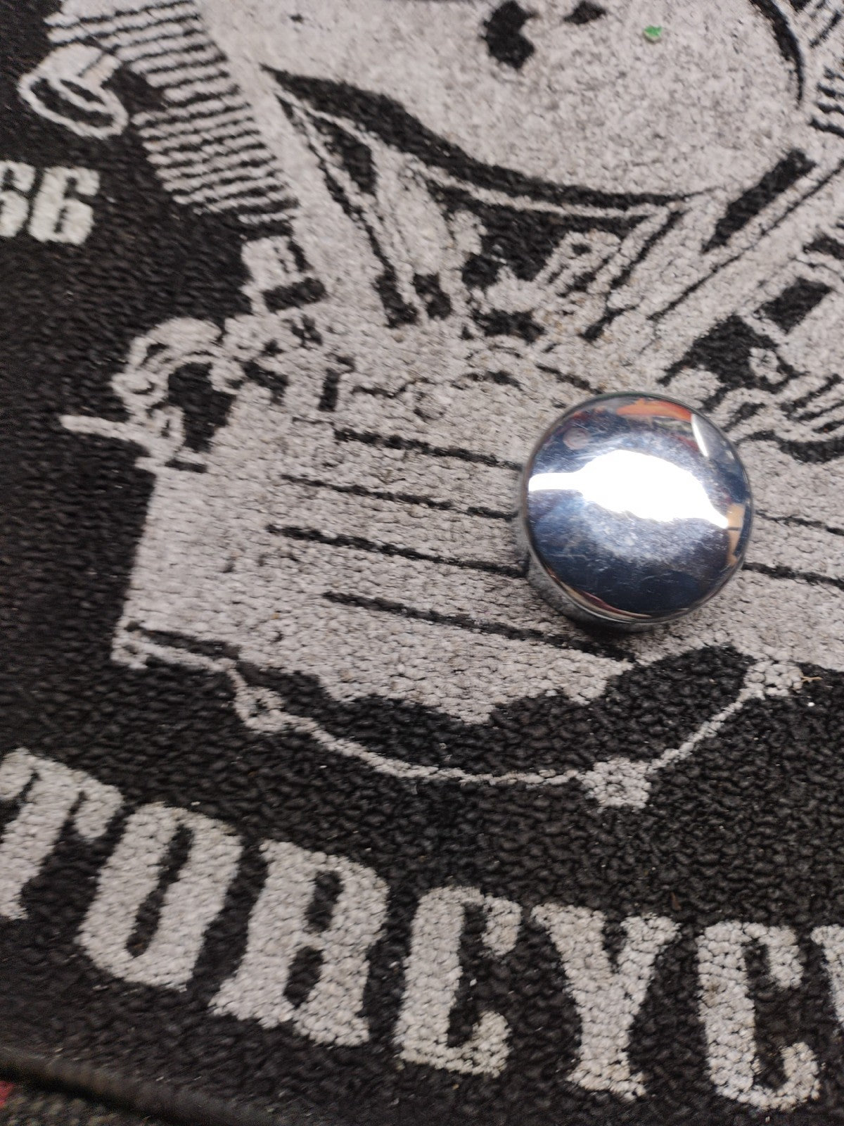 09 Harley Dyna Fat Bob FXDF triple tree upper nut chrome cover 45670-80