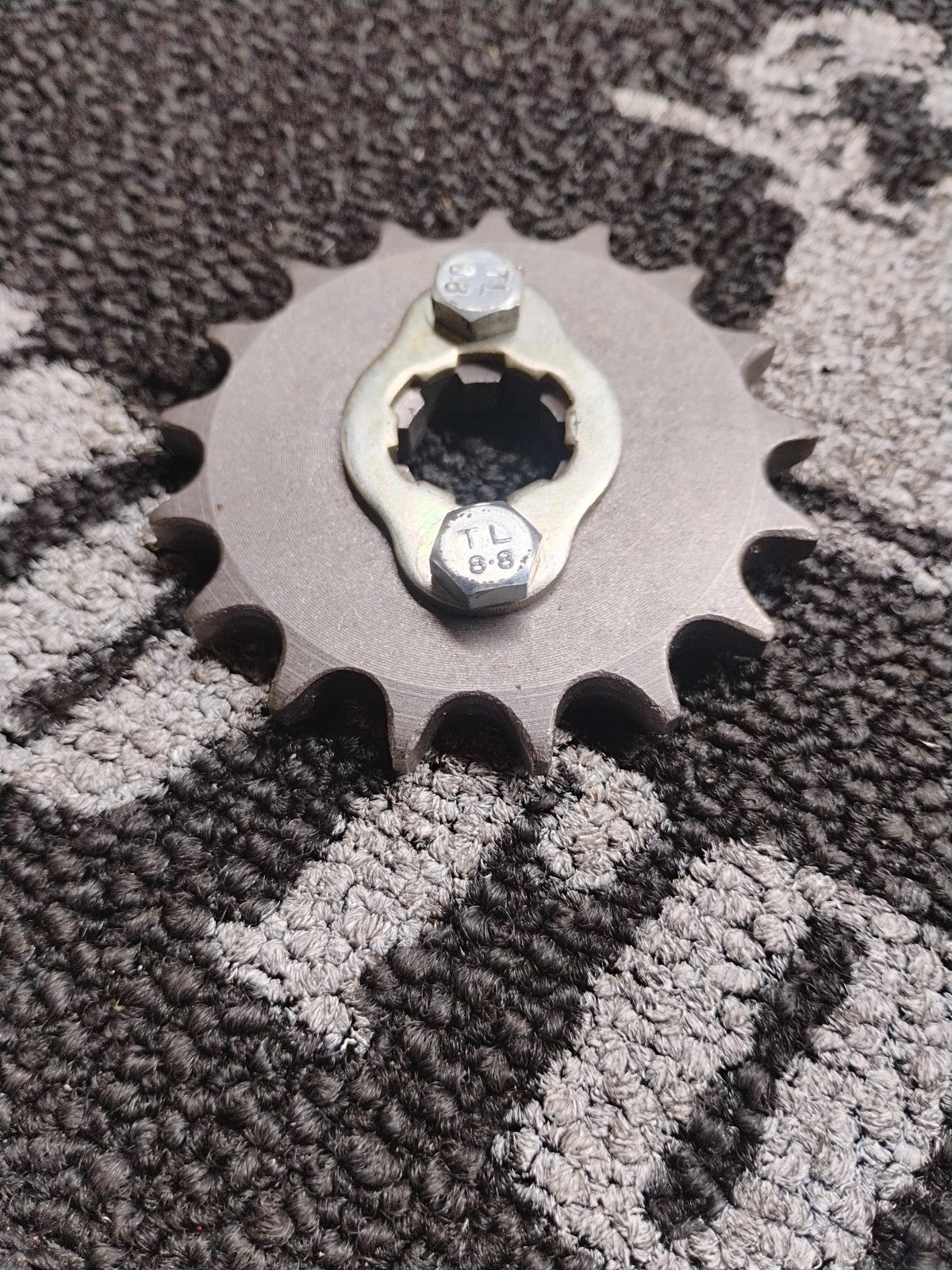 2023 23-24 HONDA XR150LE OEM SPROCKET DRIVE 17 T