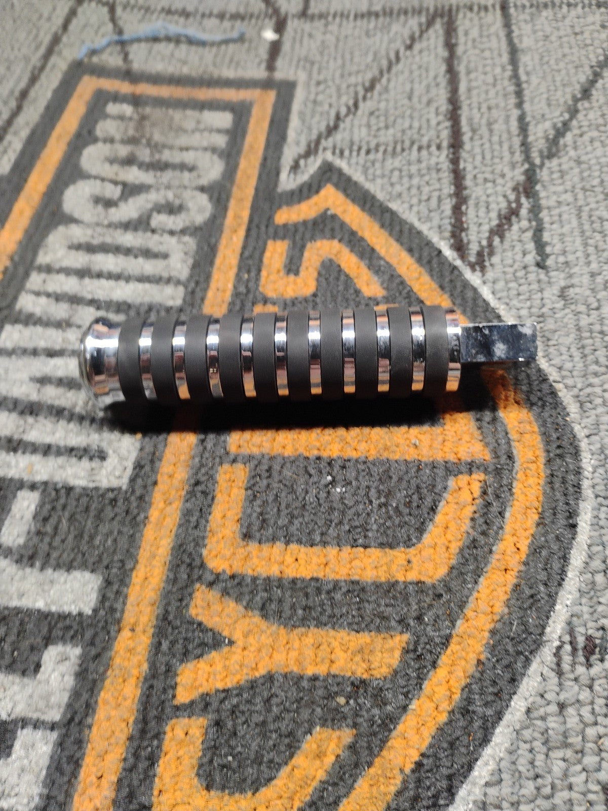 Single Harley Touring Dyna Sportster & Softail Chrome Footpeg Footrest