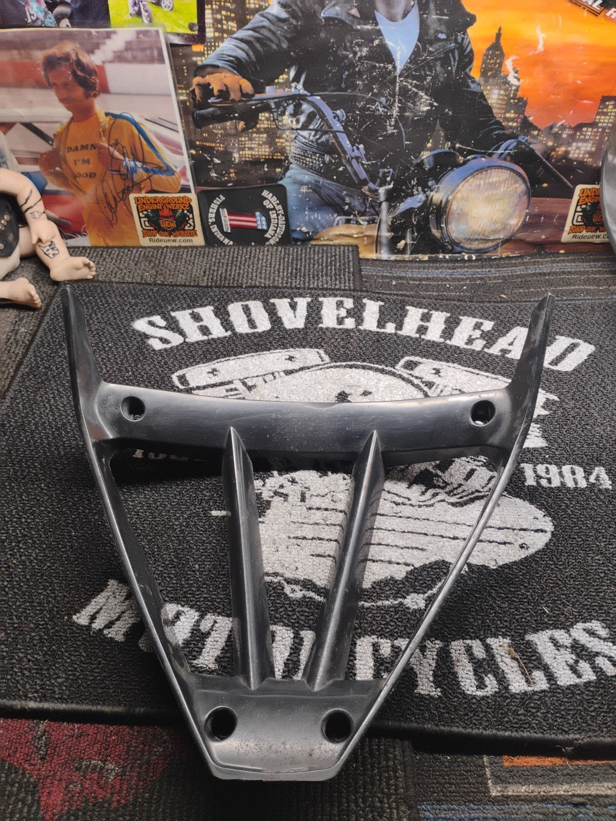 05 Yamaha R1 Lower V Fairing Plastics
