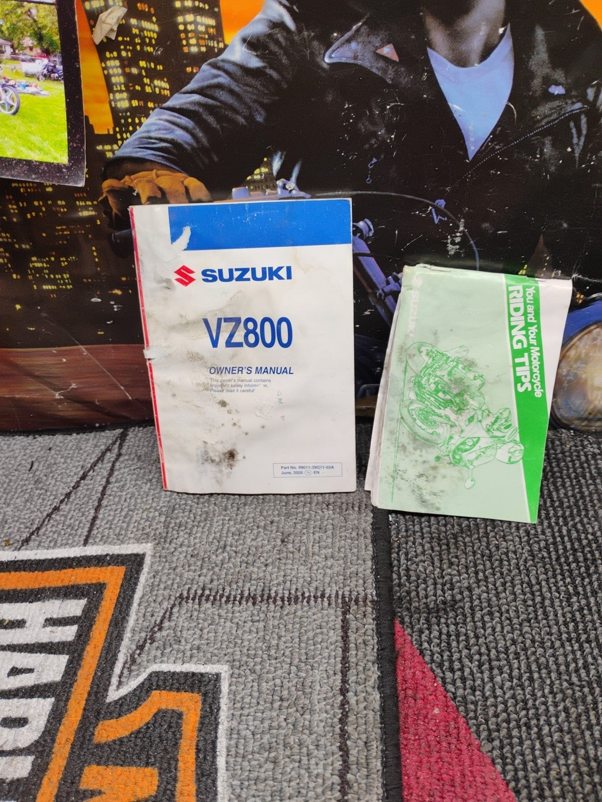 Genuine 2009 Suzuki VZ800 IntruderOwners Manual And Riding Tips Free Black Mold