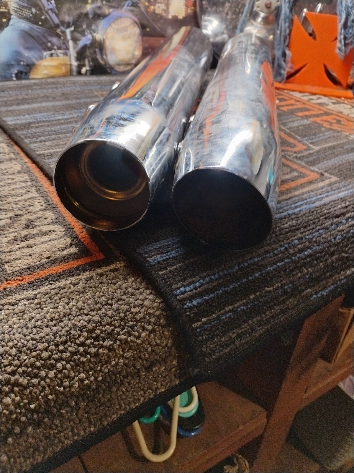 NEW TAKE OFF Road King HARLEY DAVIDSON Muffler Exhaust Pipe # 65546-98 65547-98