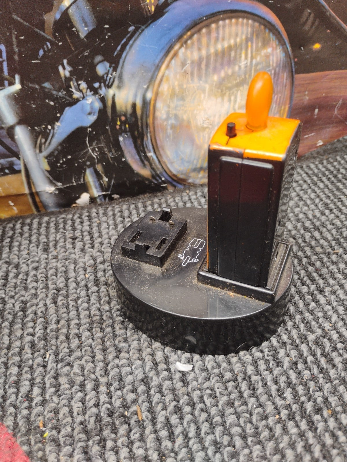 "Harley-Davidson" Radio Control Motorcycle Docking Charger  VRSCA V-ROD 49MHZ