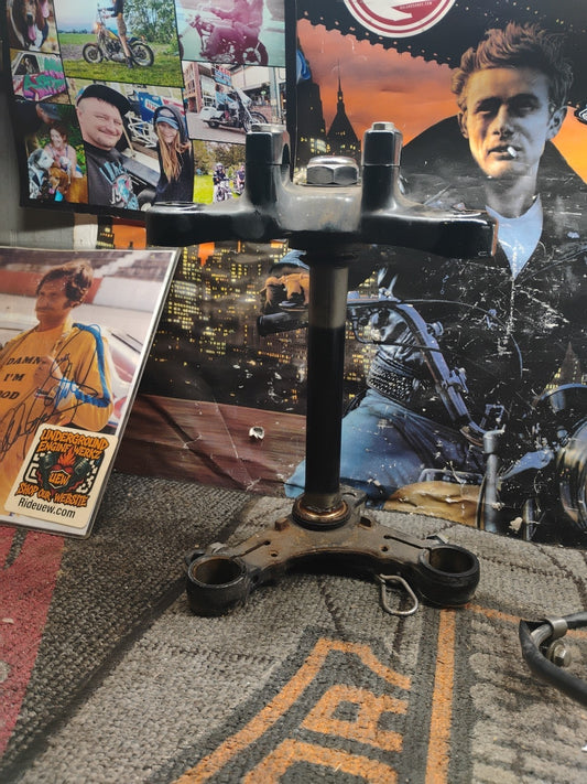 1974 Honda CB125S Triple tree steering stem clamp yoke