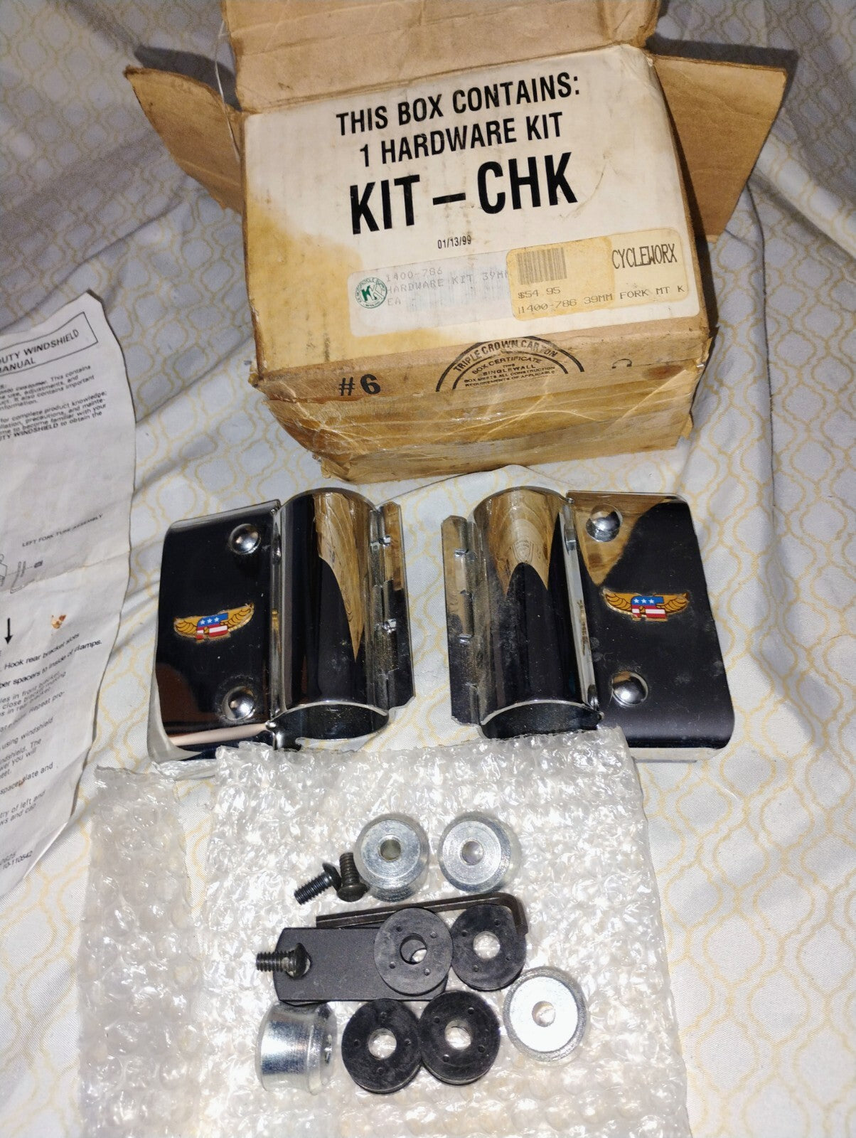 NEW NATIONAL CYCLE KIT-CHK 39mmSportster Fxr 70-22  Windshield MOUNT KIT 