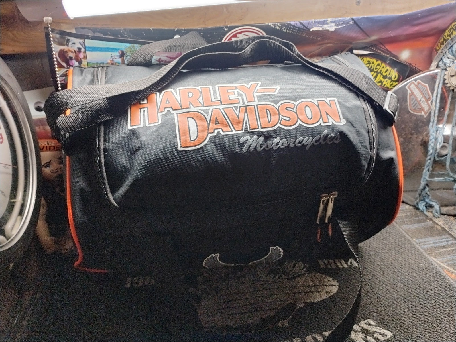 HARLEY DAVIDSON MOTORCYCLES LIGHTWEIGHT LOGO TRAVEL CARRY BAG SIZE MEDIUM 