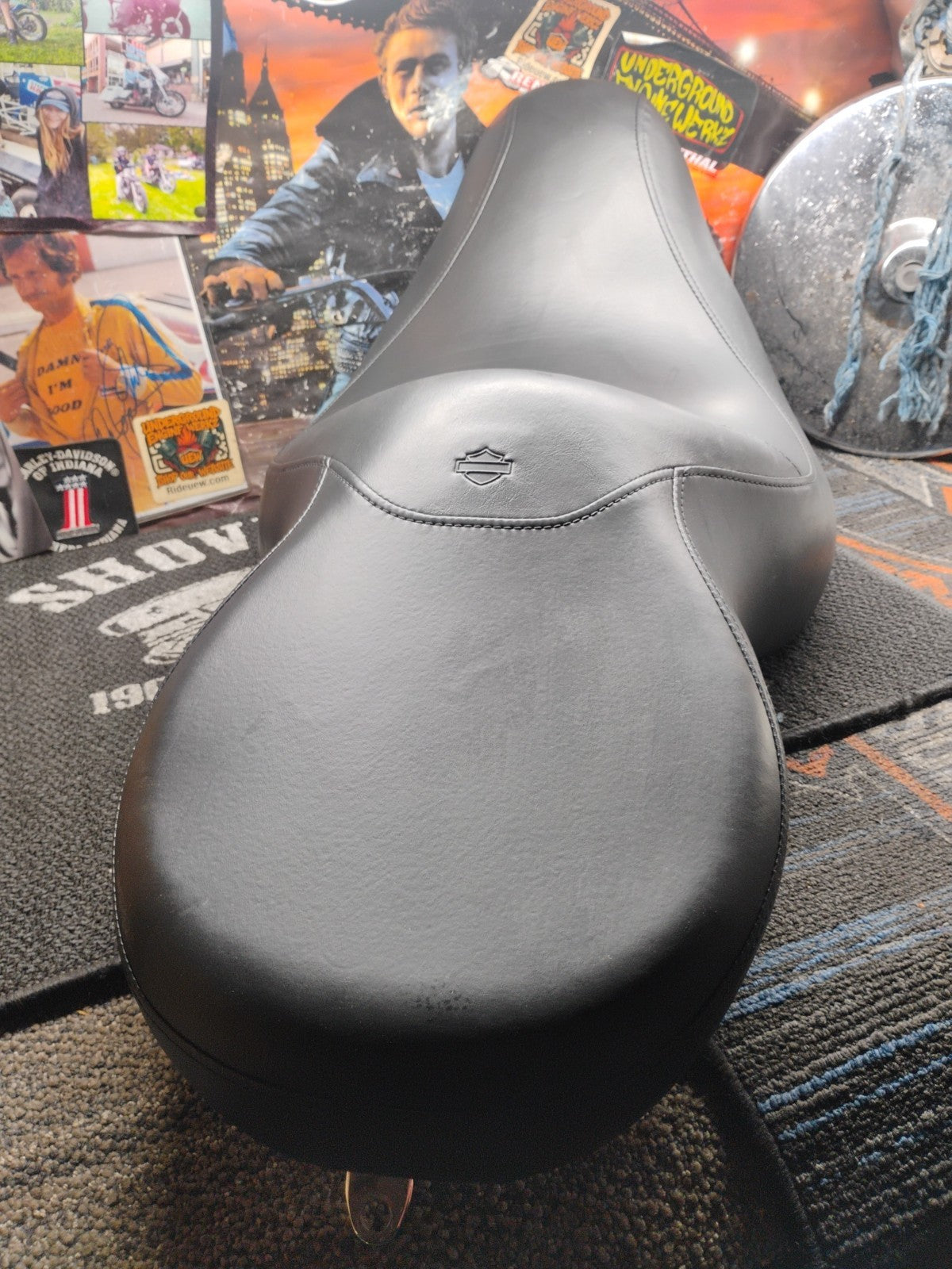OEM Harley Davidson Softail Reach Seat 52442-04 FXST FLST