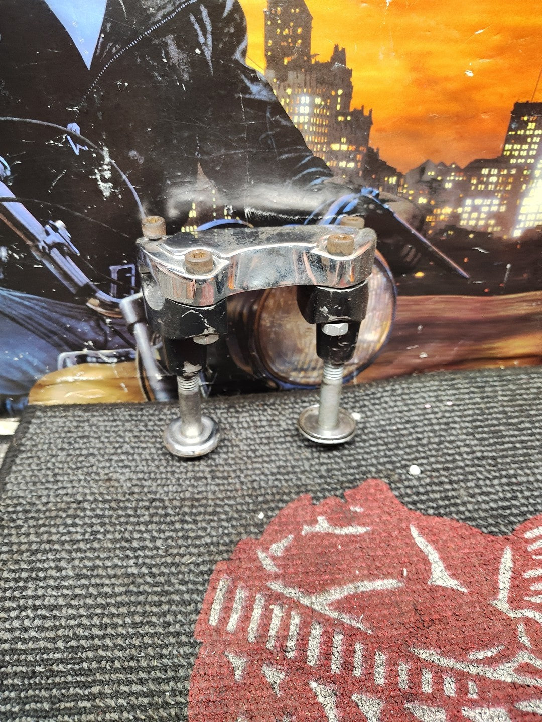 95 Harley-Davidson Sportster XL 883 1200 1" HANDLEBAR RISERS CLAMPS CHROME 4.25"