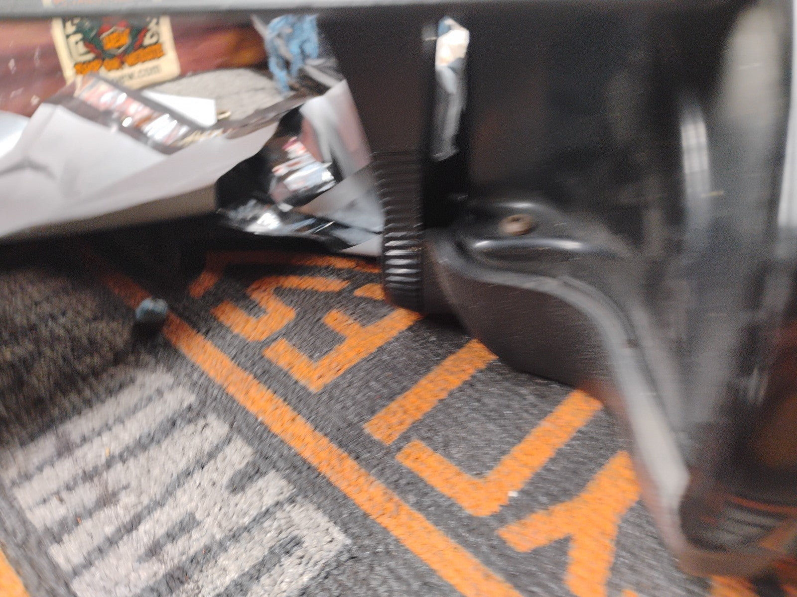 Used Pair Of Vented Lower Fairing with Glove Box for Harley Davidson Touring