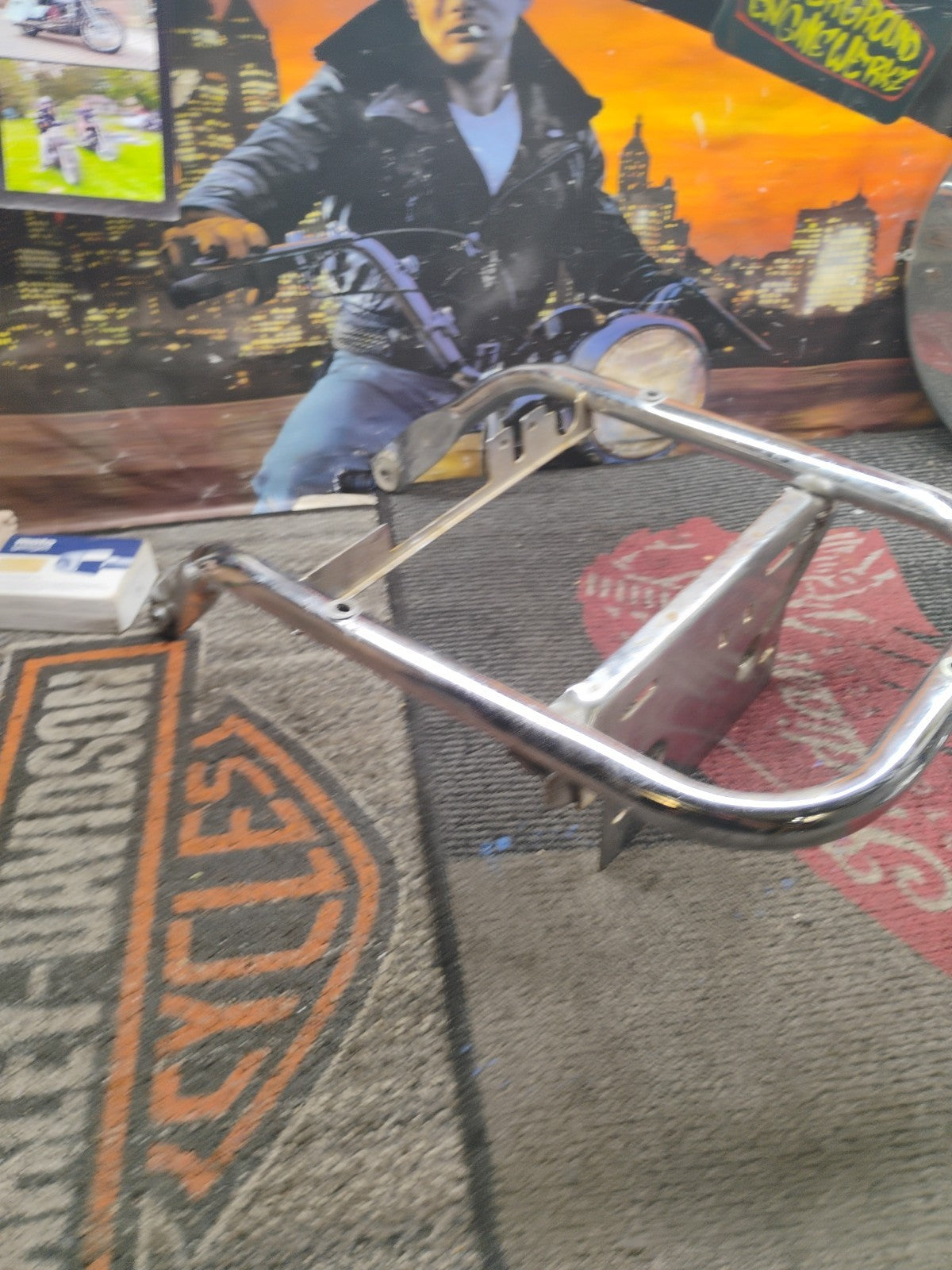 07 HARLEY DAVIDSON FLTHCUIP TRUNK TOUR PAK TAG MOUNT BRACKET