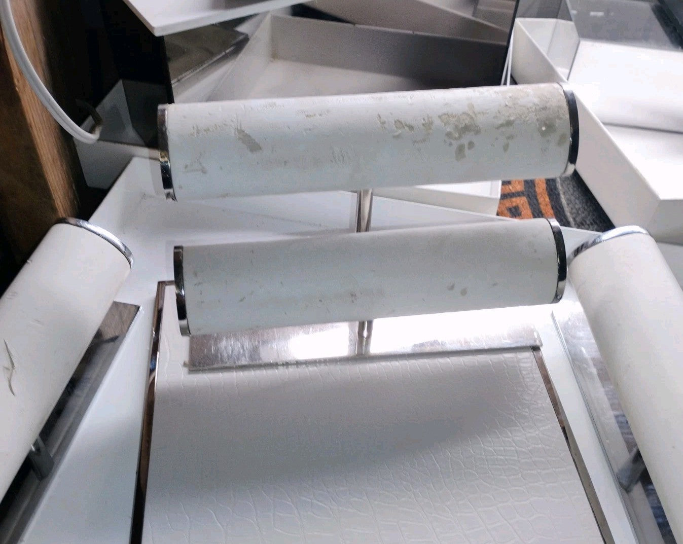  Luxury Watch,Jewelry,Perfume Michael Kors Chippenhook Fixture Store Display