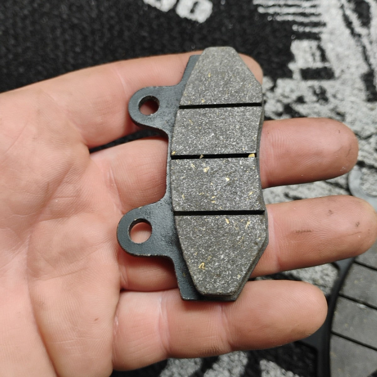 REAR BRAKE PADS FOR KAWASAKI NINJA 250R EX250 2008-12 / NINJA 300 EX300A 2013-17