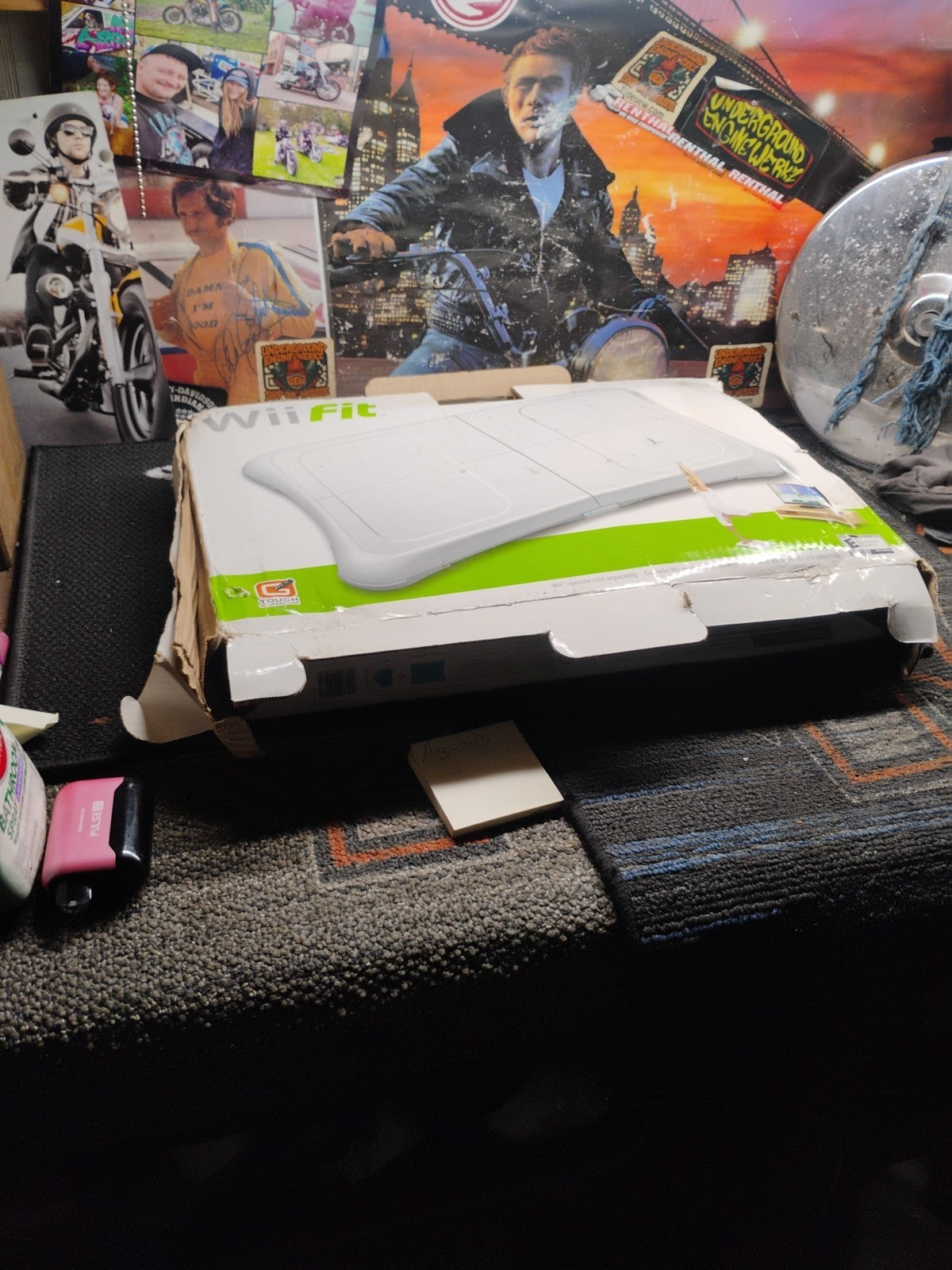 Ninetendo Wii Fit (Wii, 2008), Complete w/ Balance Board, Game...~ New, Torn Box
