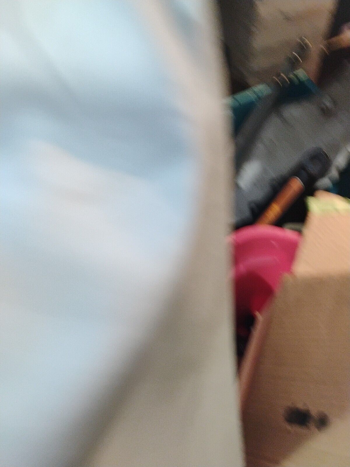 2005 Hot Wheels Mainline #136 VAIRY 8 Lavender w/Purple 5 Spoke Wheels Variation