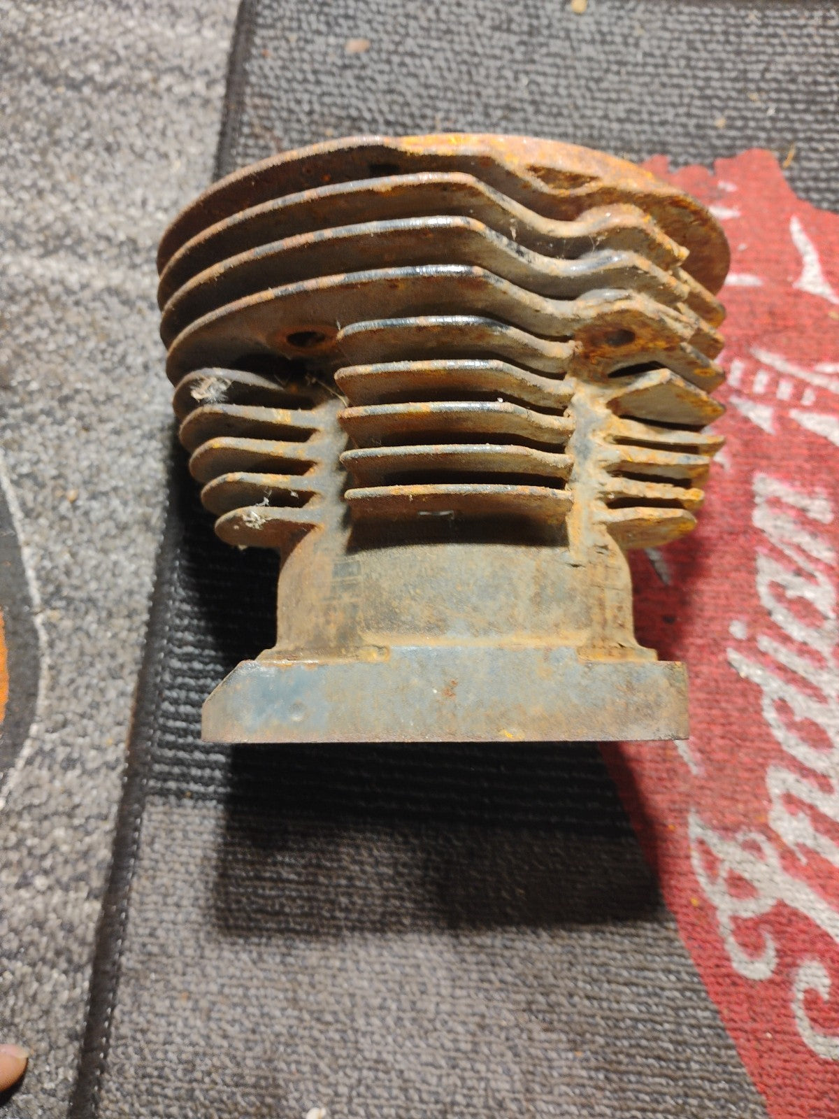 Harley-Davidson Cylinder 16587-78 (Broken Fin)