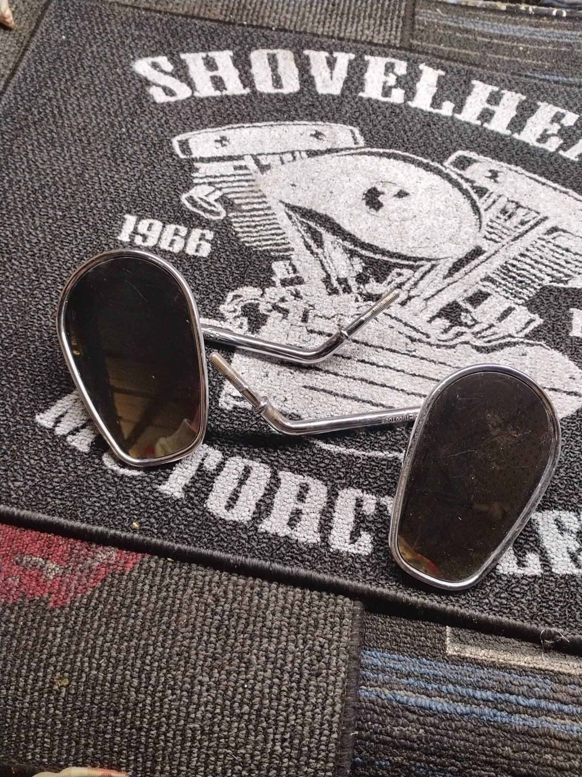 Set of 2 HARLEY DAVIDSON Short Stem Mirrors L E11 001084 Chrome Left/Right Pair