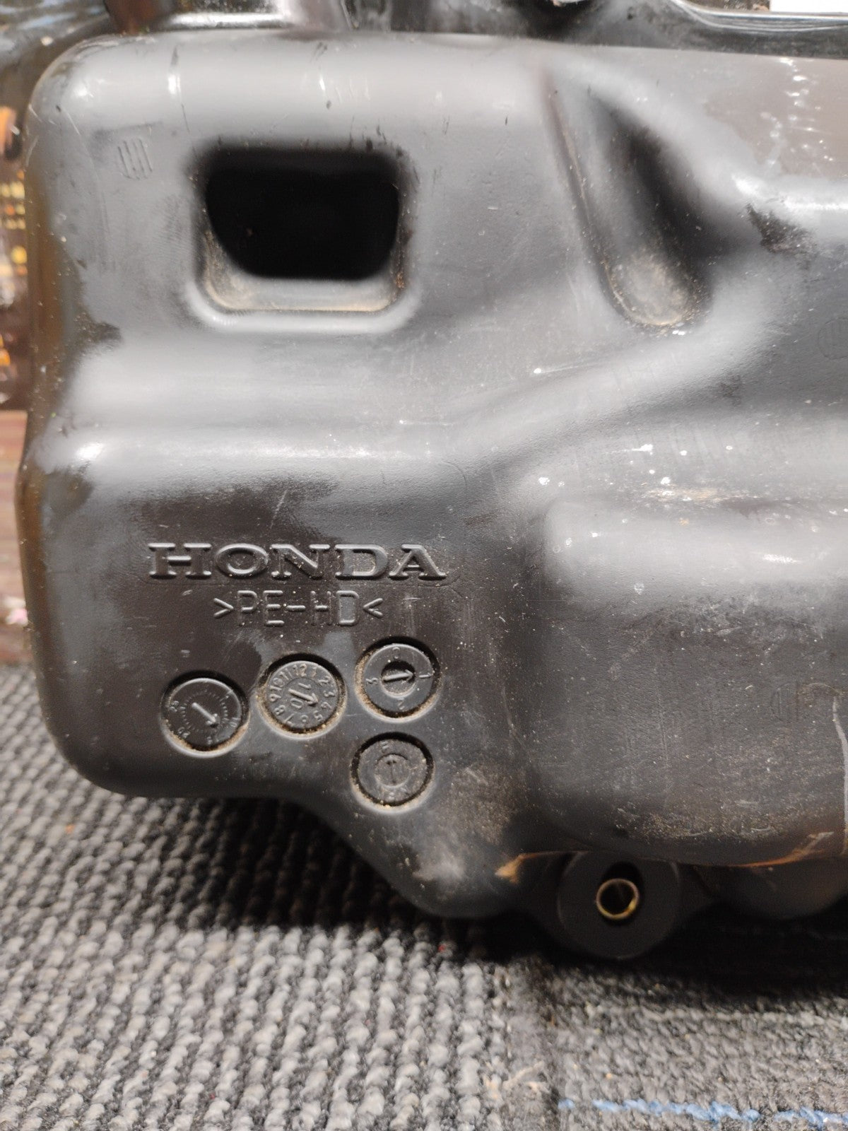 HONDA HS520 FUEL TANK & GAS CAP  WITH HARDWARE
