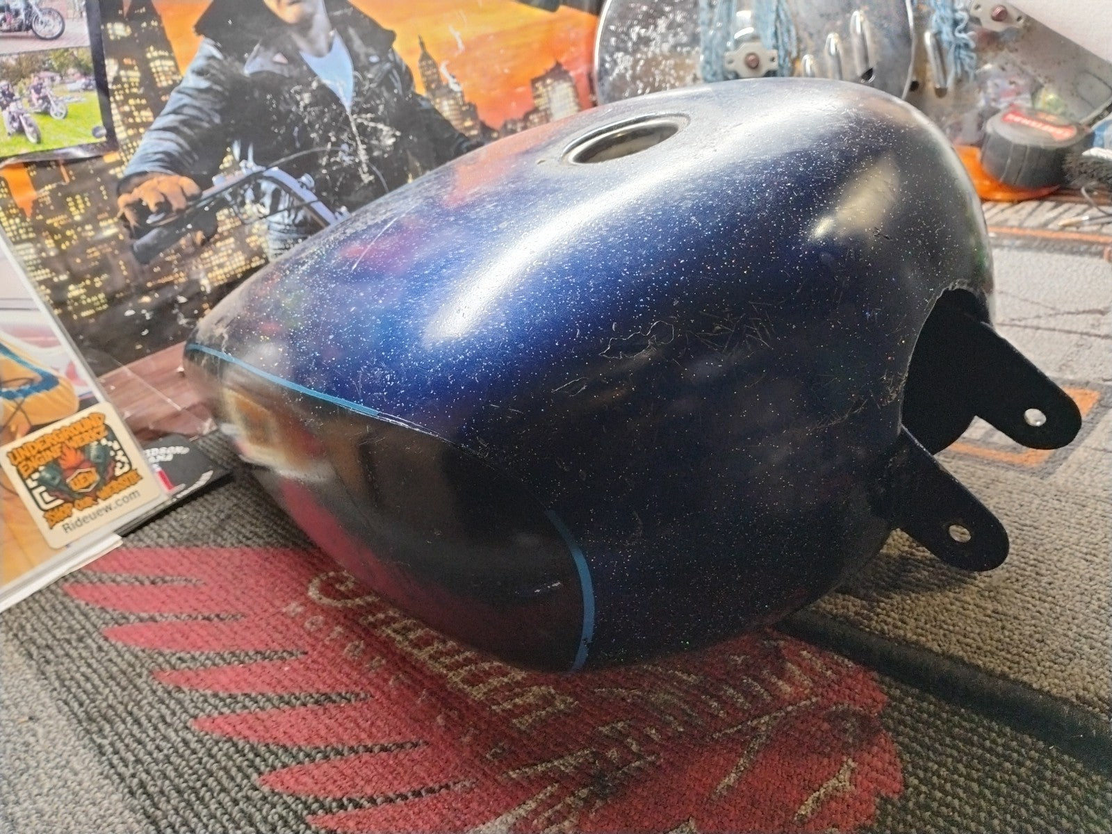 04-06 Harley XL1200 Custom Sportster OEM Gas Fuel Tank XL883 XL 1200 4.5 