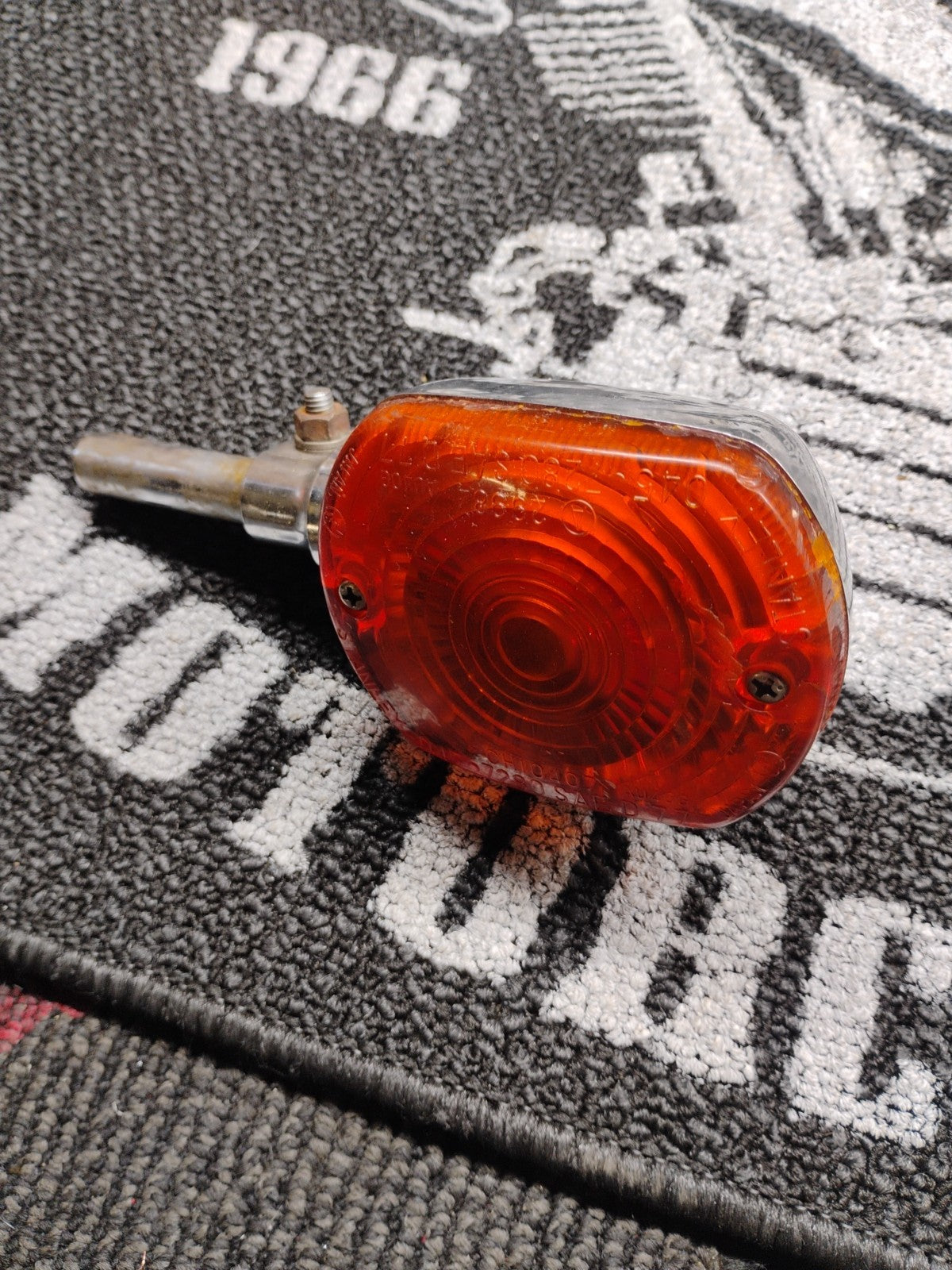 E. Kawasaki Z 550 LTD Front Right Turn Signal