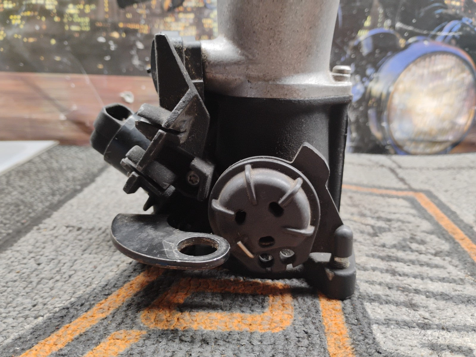 2007^ Harley Sportster 1200 883 Throttle Body Fuel Injection Intake 27694-07