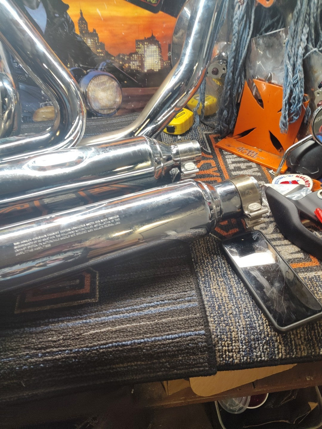 Harley Davidson M8 Exhaust Syst/Chrome 64900236A Slash Tip SlipOn Mufflers