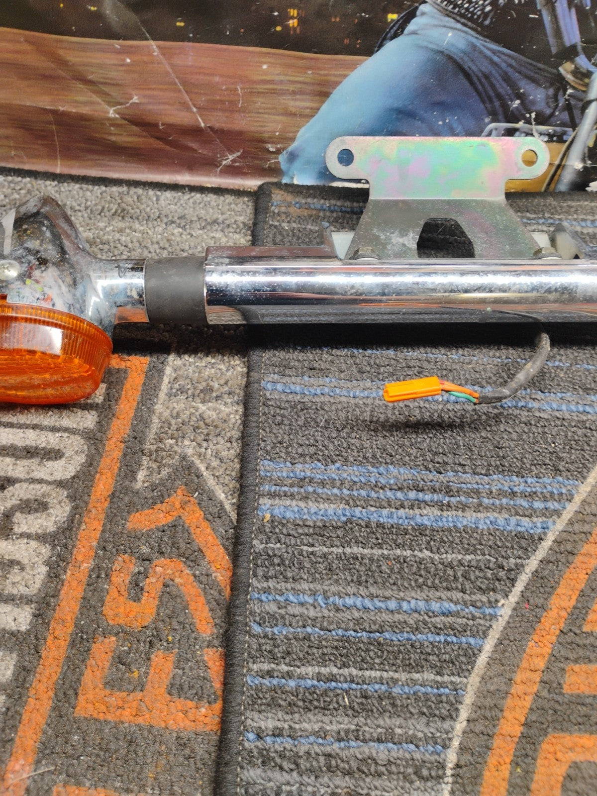 1999 98-03 Honda Shadow VT750 Ace Front Turn Signal Flasher Light Bar Indicator