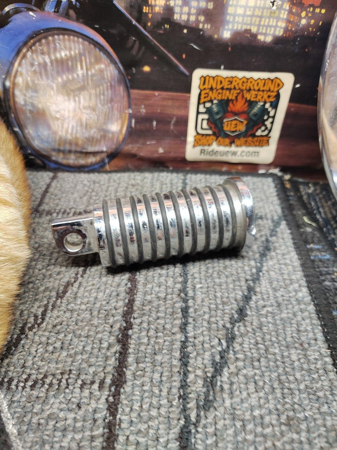 Chrome O-Ring Rubber Large Male-Mount Footpeg For Harley Davidson