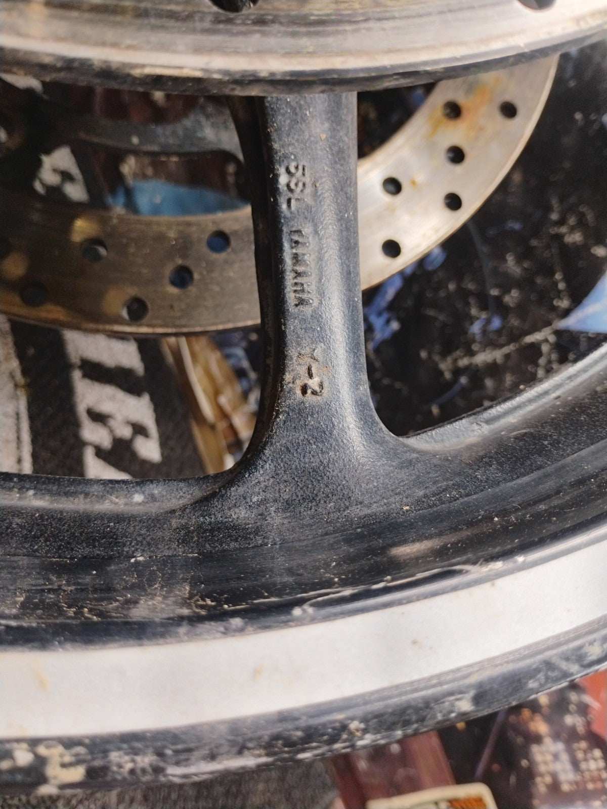 2014 Yamaha YZF-R6 Front Wheel Rim OEM Dual Disc