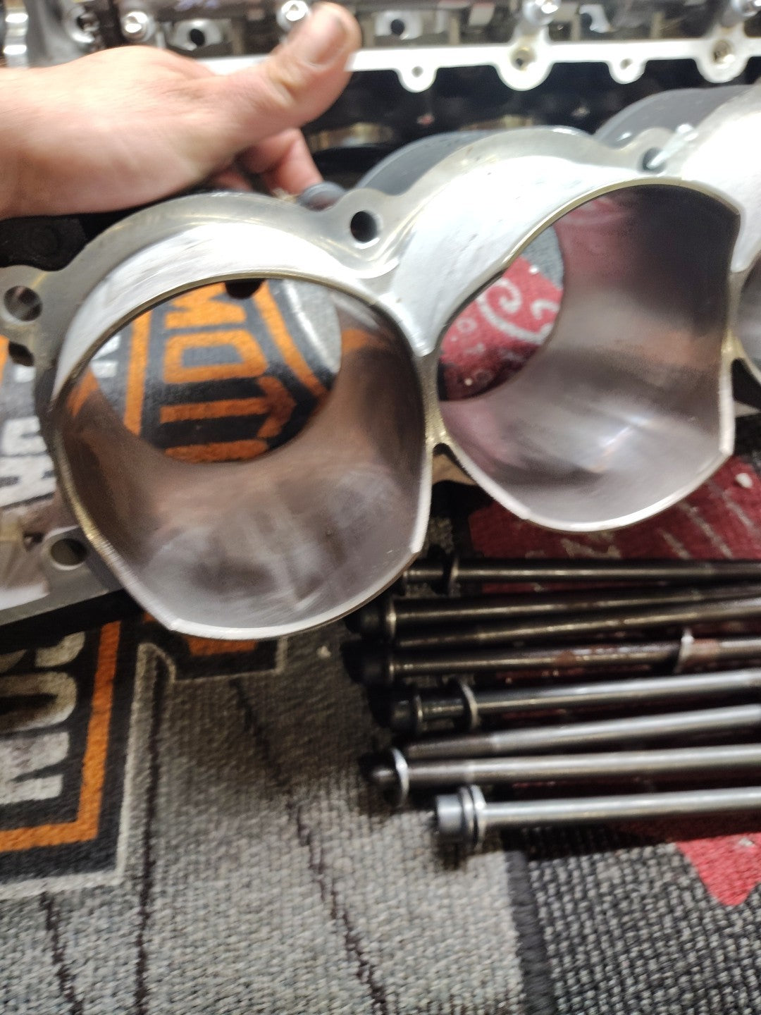Triumph Speed Triple 1200 RS RR 2021 engine cylinder barrel piston pistons