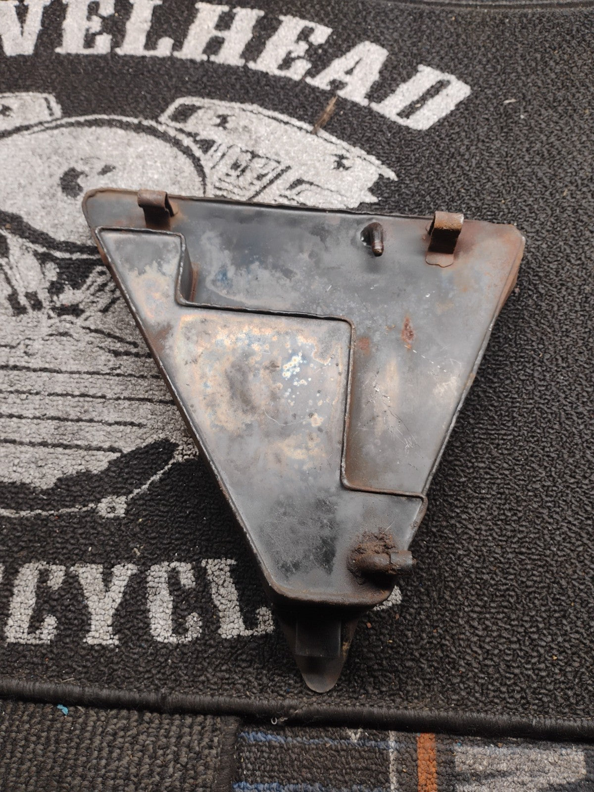 Vintage 1970s Indian ME100 Oil Tank Triangle Steel w/ Sight Glass Chopper OEM