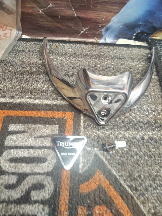 06-18 Triumph Rocket III Classic Roadster Front Fender Tip
