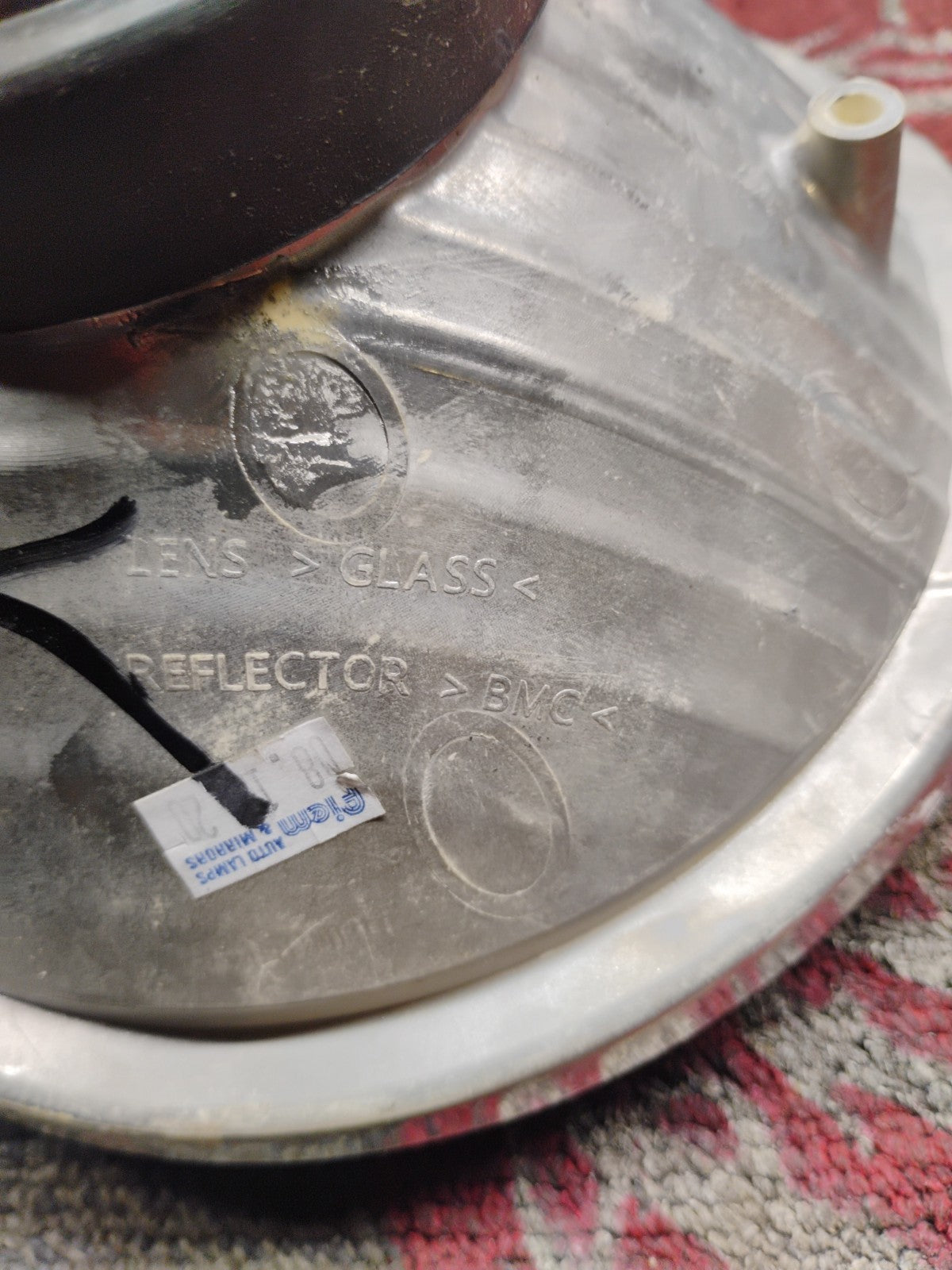 22 Royal Enfield INT 650 Front Headlight Head Light Lamp HLA1331-00A